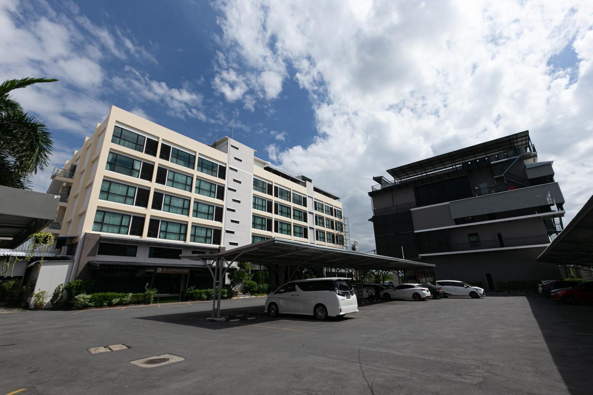 Grand Ratchapruek Hotel Pak Kret Exterior photo
