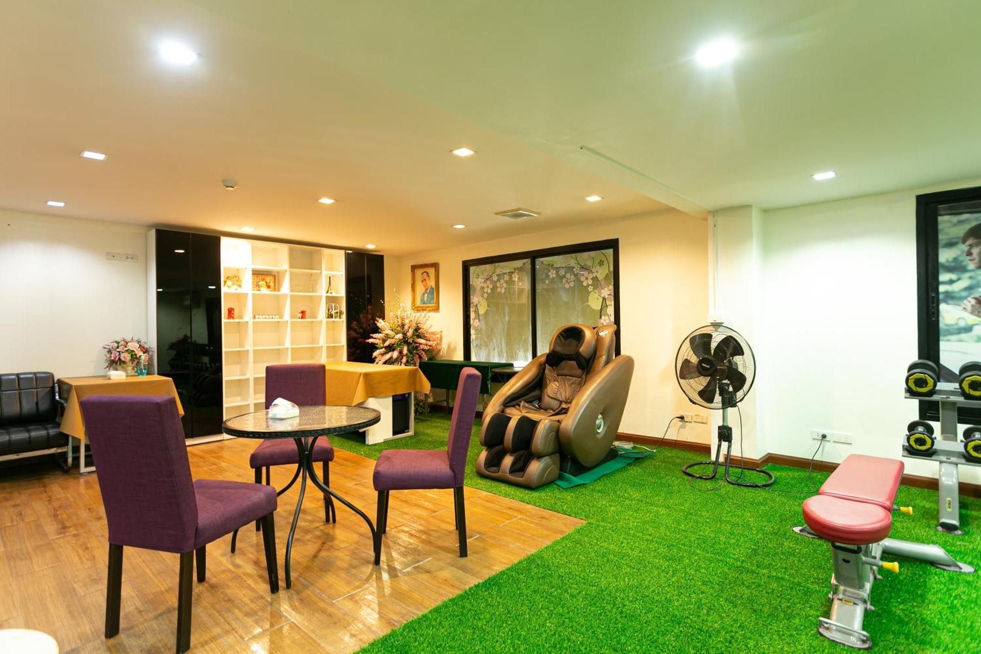 Grand Ratchapruek Hotel Pak Kret Exterior photo